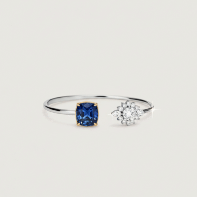 Toi & Moi Royal Bangle gedragen – elegante open bangle die perfect om elke pols glijdt