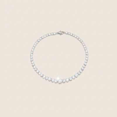 Riviera Diamond Necklace – volledig bezette diamanten rivière collier 38,40 ct in platina en 18k witgoud, gedragen
